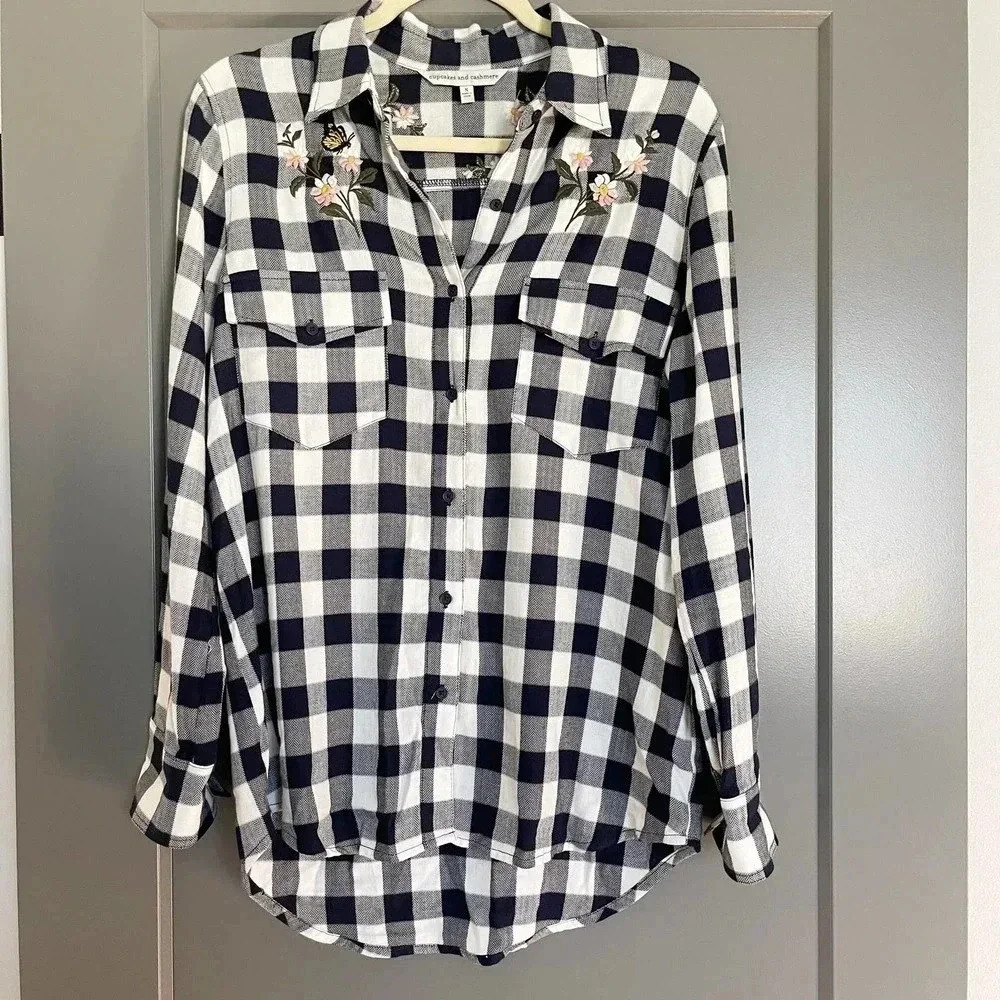 Cupcakes And Cashmere Check Floral Embroidery Collared Button Down Shirt Small - Picture 2 of 11